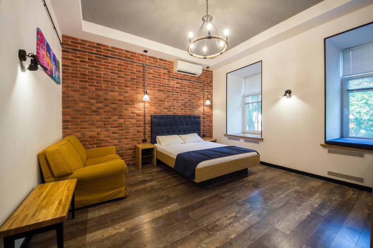 Self Check-In Apartments Near Landscape Alley เคียฟ ภายนอก รูปภาพ