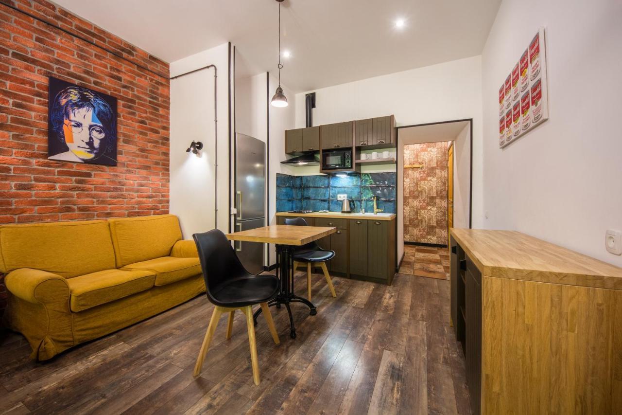 Self Check-In Apartments Near Landscape Alley เคียฟ ภายนอก รูปภาพ
